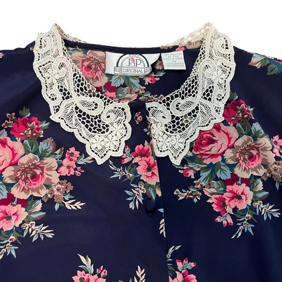 Vintage Cottagecore Floral Blouse w/ Lace Collar J&P Originals, Size 14 - Picture 4 of 7